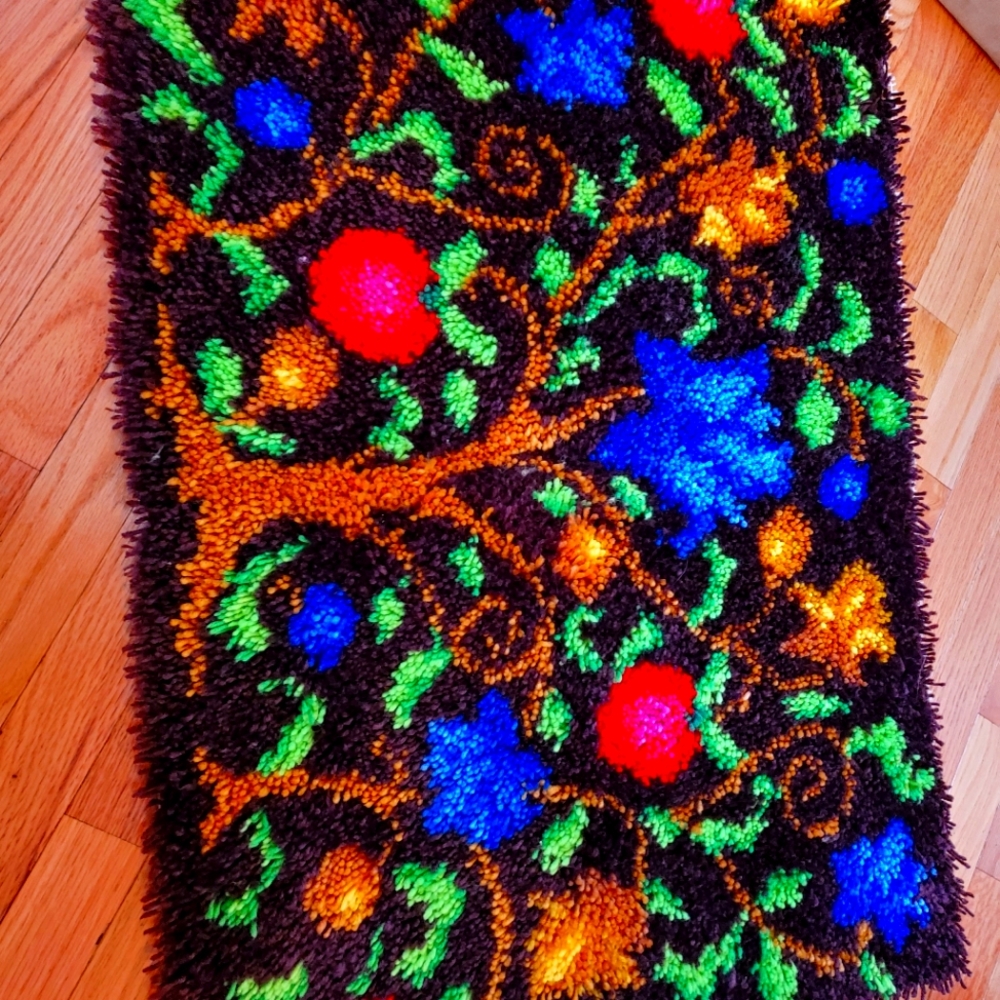 Completed Herrschner Decorative Latch Hook Rug  - Tree of Life